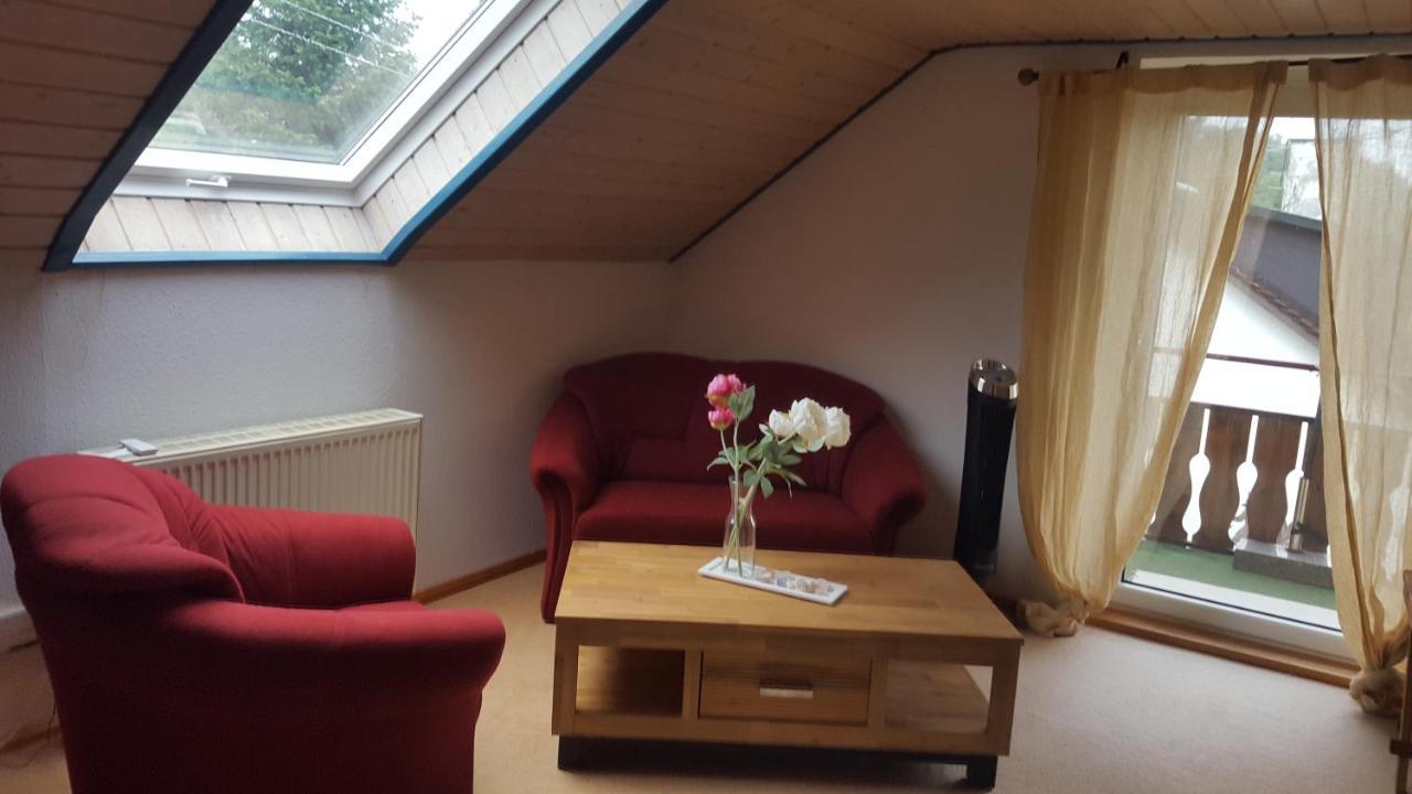 Apartment Gemuetliches Mit Wohnkueche Und Balkon *