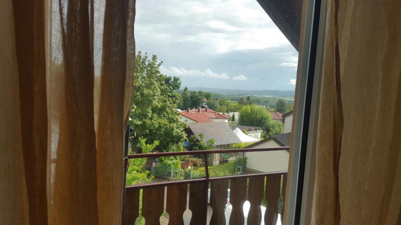 Gemuetliches Mit Wohnkueche Und Balkon *